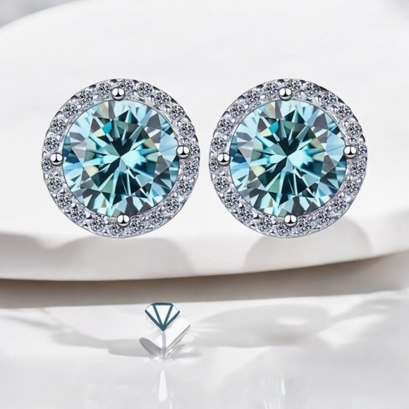 MOISSANITE CYAN BLUE 4 c.t.w Stud Earrings CERTIFIED GRA - Picture 2 of 5